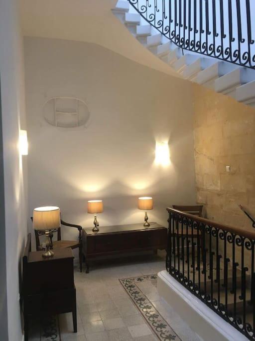 Spacious 4-Bedrooms Townhouse In Tas-สลีมา ภายนอก รูปภาพ